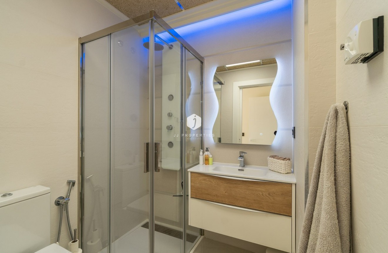 Resale - Apartment / flat -
Orihuela Costa - Costa Blanca