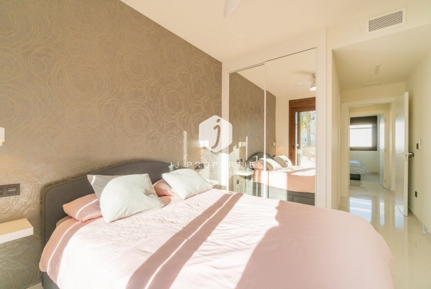 Resale - Apartment / flat -
Orihuela Costa - Costa Blanca