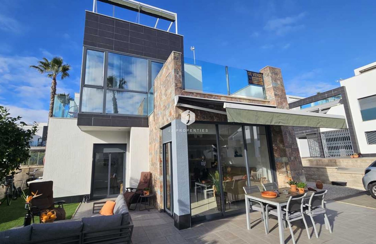 D'occasion - Villa -
Cabo Roig - Costa Blanca