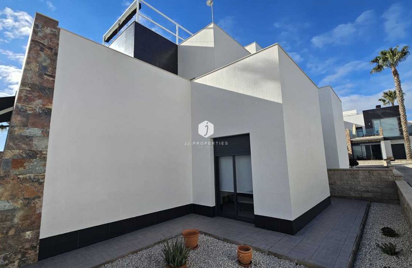 D'occasion - Villa -
Cabo Roig - Costa Blanca