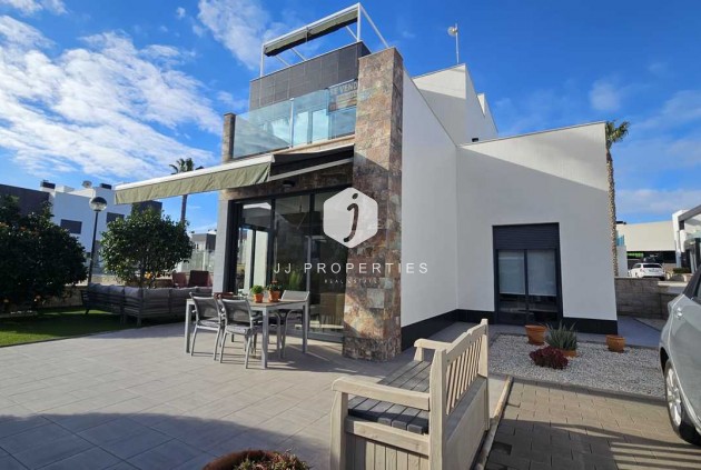 D'occasion - Villa -
Cabo Roig - Costa Blanca