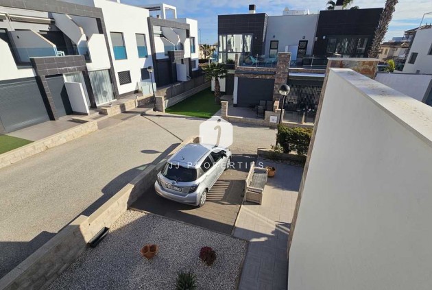 D'occasion - Villa -
Cabo Roig - Costa Blanca