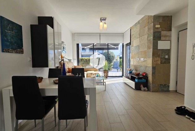 D'occasion - Villa -
Cabo Roig - Costa Blanca