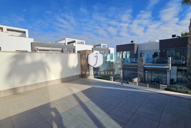 D'occasion - Villa -
Cabo Roig - Costa Blanca