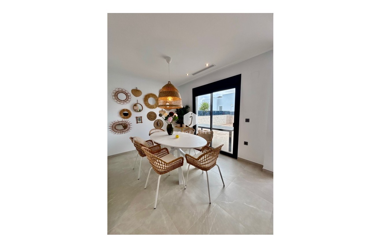 Resale - Villa -
Benijofar - Costa Blanca