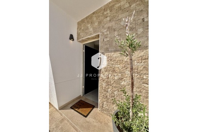 Resale - Villa -
Benijofar - Costa Blanca