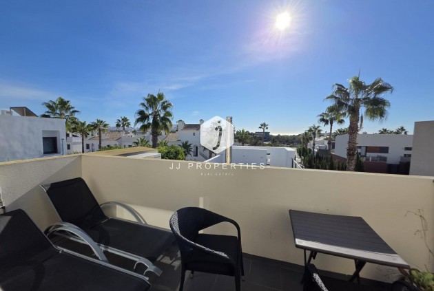 Resale - Villa -
Orihuela Costa - Villamartín