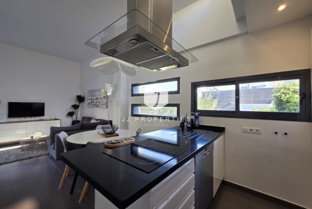 Resale - Villa -
Orihuela Costa - Villamartín