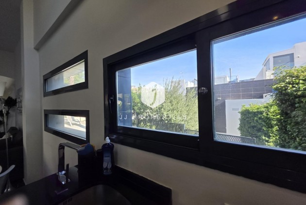 Resale - Villa -
Orihuela Costa - Villamartín