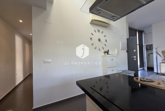 Resale - Villa -
Orihuela Costa - Villamartín