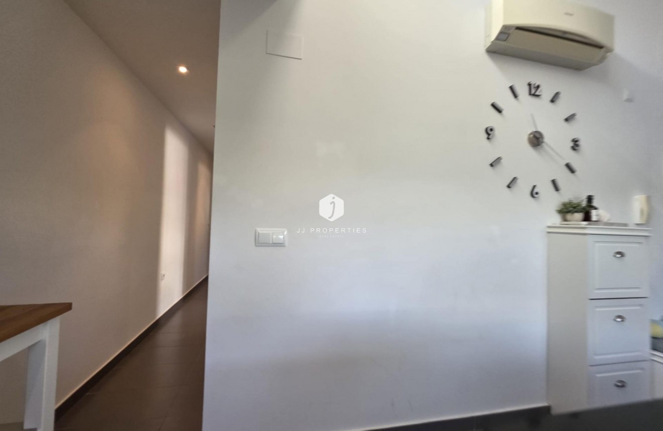 Resale - Villa -
Orihuela Costa - Villamartín