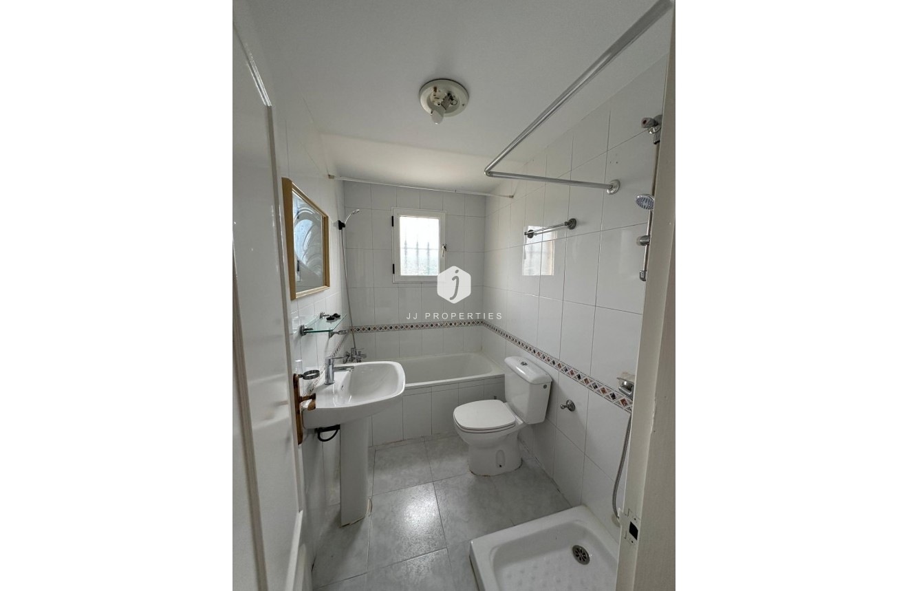 Z drugiej ręki - Bungalow -
Torrevieja