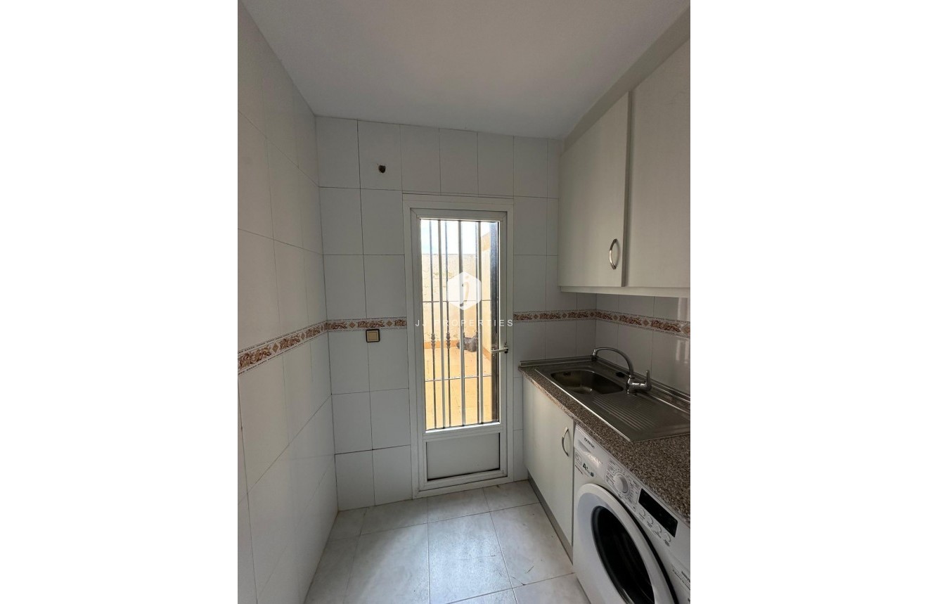 Z drugiej ręki - Bungalow -
Torrevieja