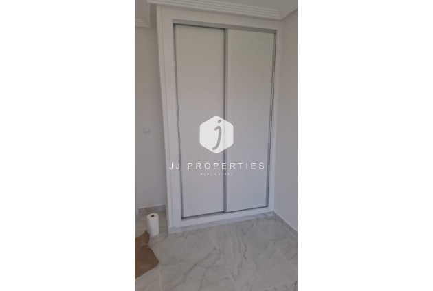 Resale - Chalet -
Torrevieja - aguas nuevas