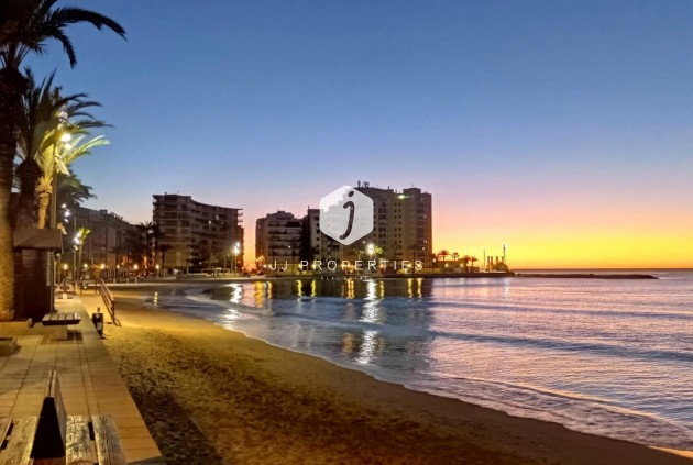 Resale - Penthouse -
Torrevieja - Playa del Cura