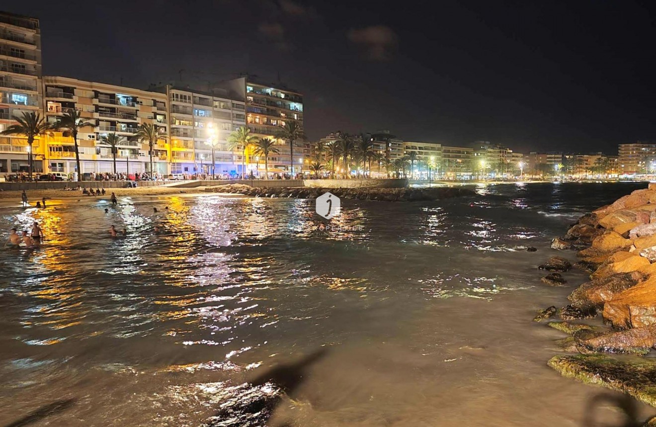 Resale - Penthouse -
Torrevieja - Playa del Cura