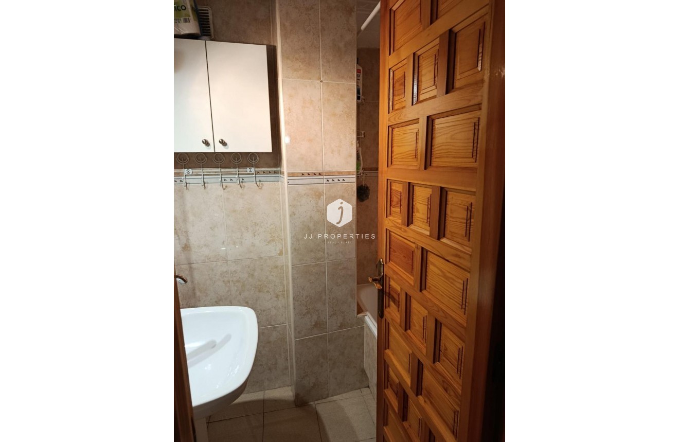 Resale - Apartment / flat -
Torrevieja - Cabo cervera