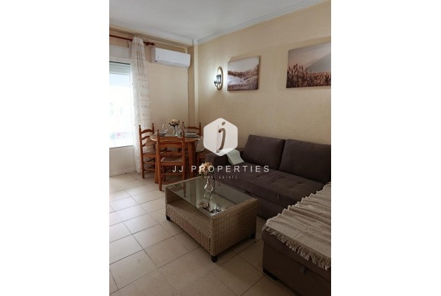 Resale - Apartment / flat -
Torrevieja - Cabo cervera
