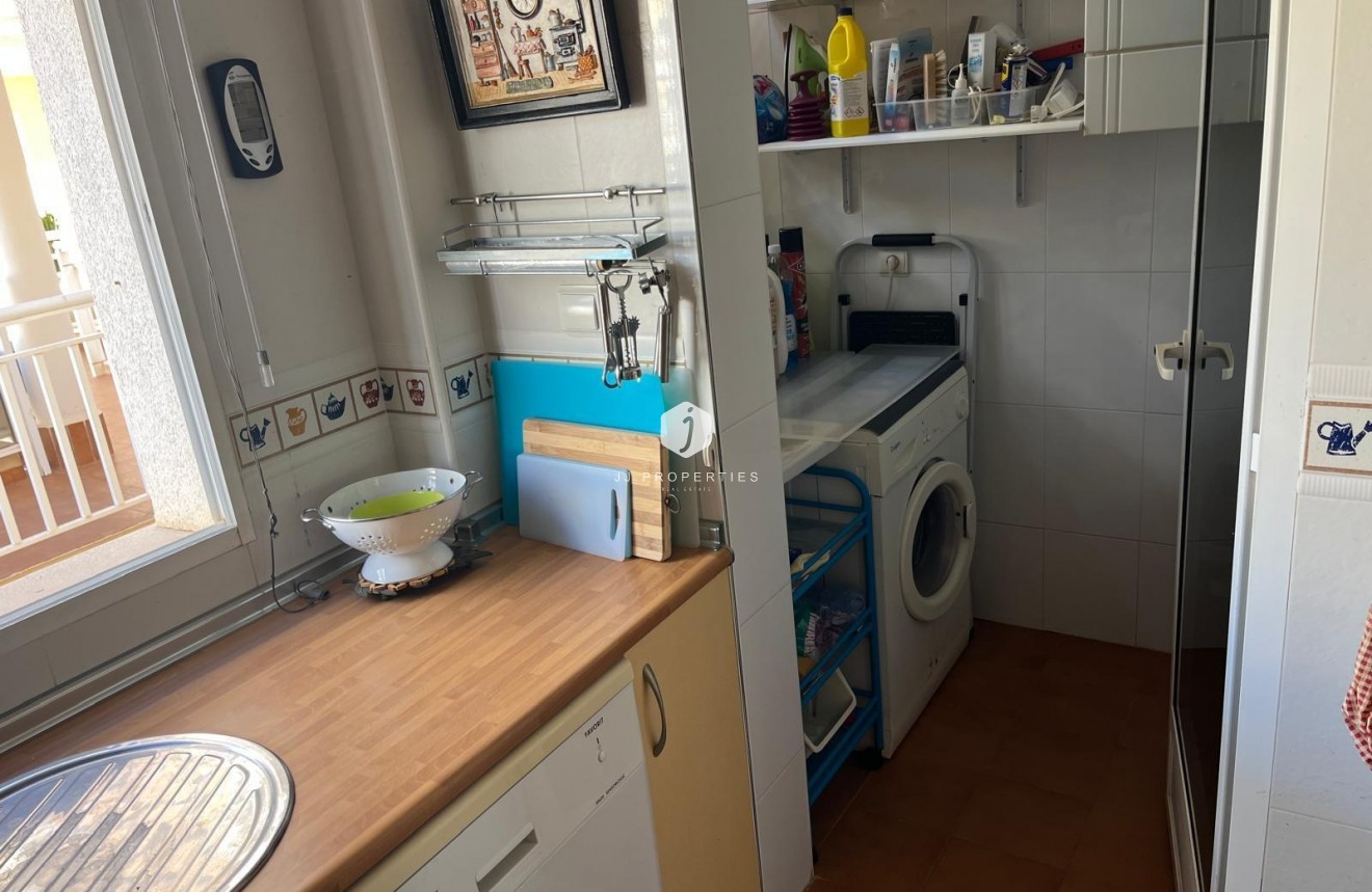 Resale - Apartment / flat -
Orihuela Costa - Campoamor