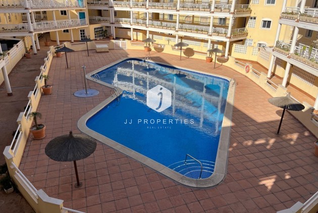 Resale - Apartment / flat -
Orihuela Costa - Campoamor