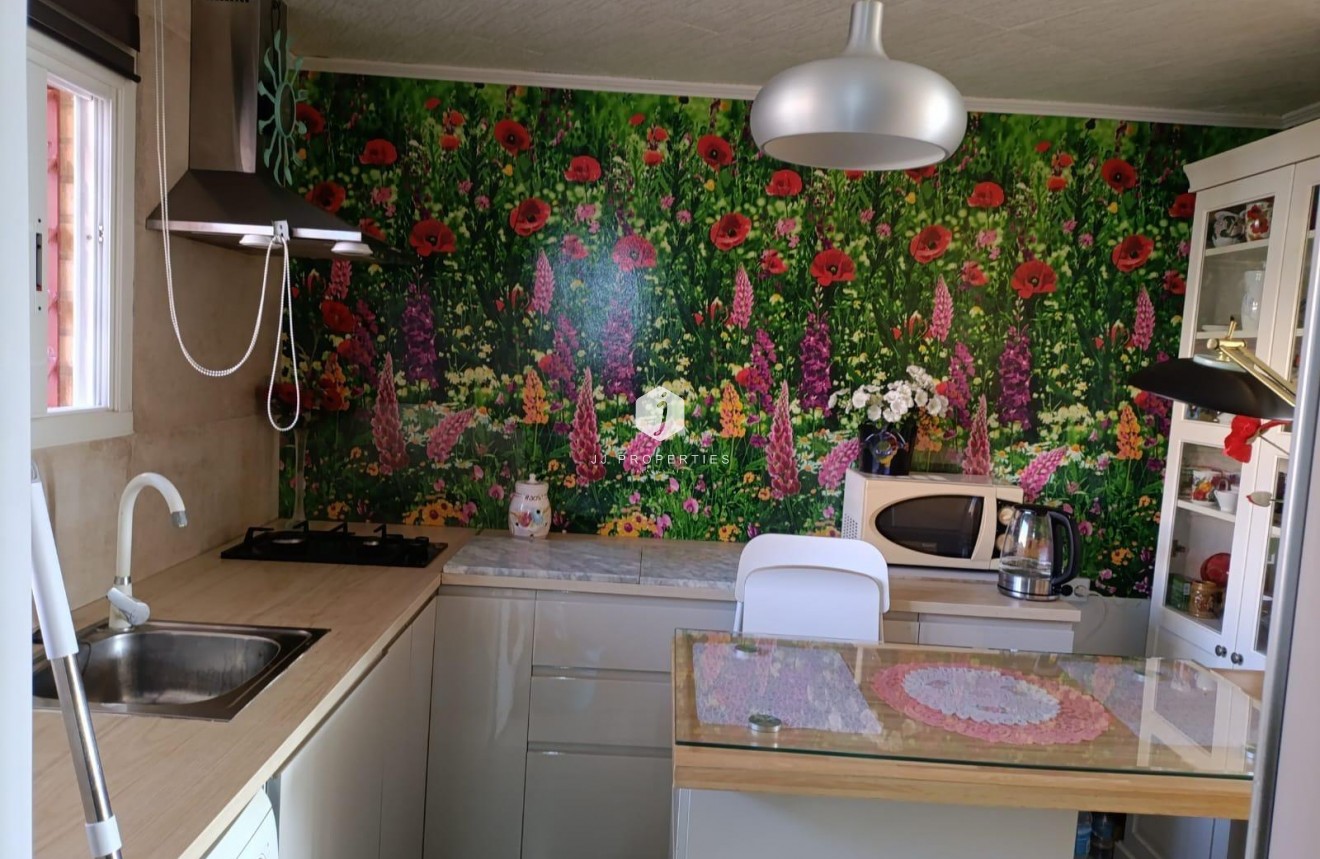 Z drugiej ręki - Mieszkanie w bloku -
Torrevieja