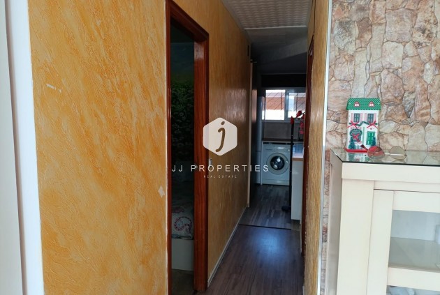 Z drugiej ręki - Mieszkanie w bloku -
Torrevieja