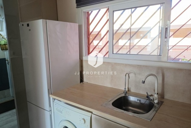 Z drugiej ręki - Mieszkanie w bloku -
Torrevieja