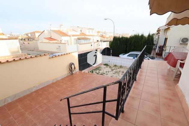 Resale - Chalet -
Orihuela Costa - Costa Blanca