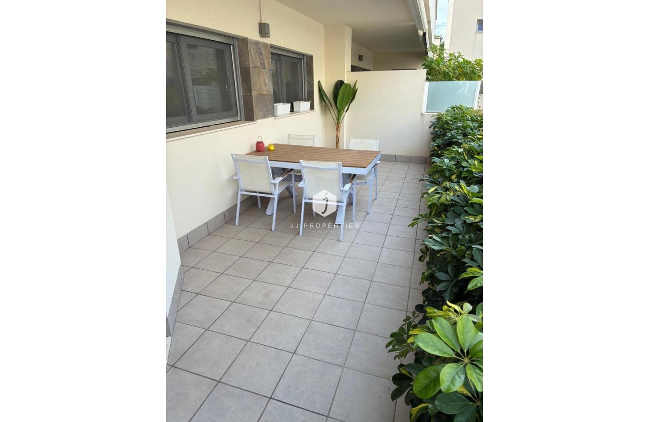 Resale - Apartment / flat -
Torrevieja - Costa Blanca