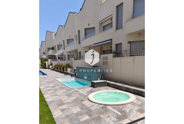Resale - Apartment / flat -
Torrevieja - Costa Blanca