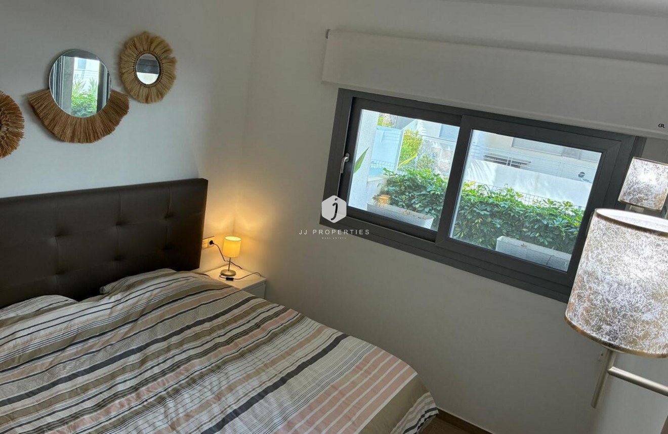 Resale - Apartment / flat -
Torrevieja - Costa Blanca