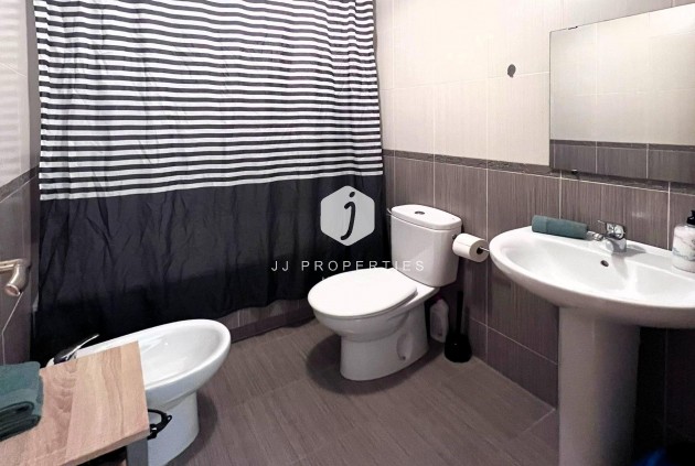 Resale - Apartment / flat -
Torrevieja - Playa de los Locos