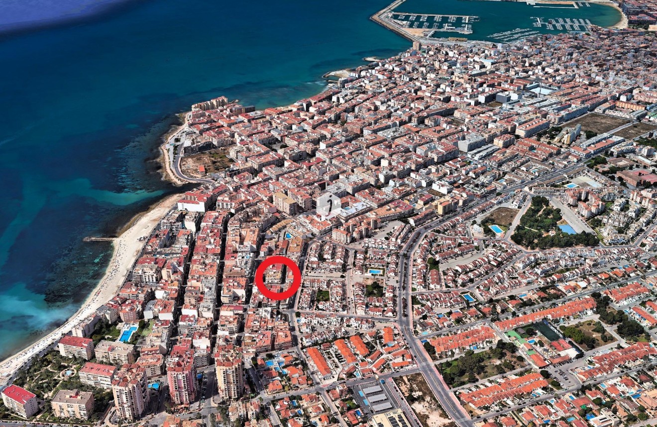 Resale - Apartment / flat -
Torrevieja - Playa de los Locos