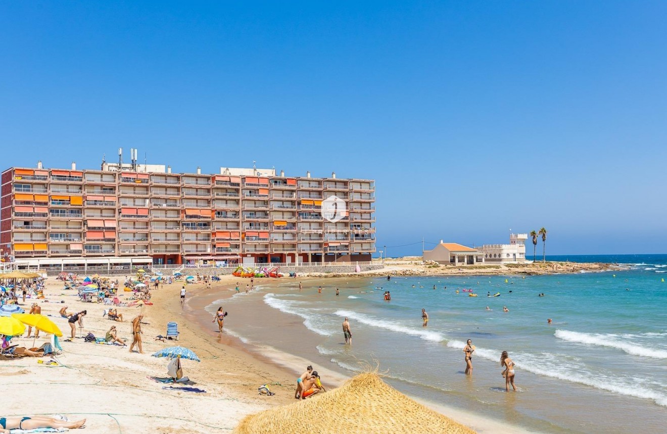 Resale - Apartment / flat -
Torrevieja - Playa de los Locos