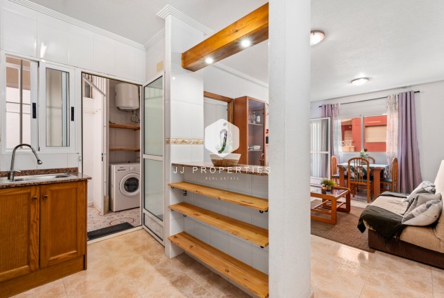 Resale - Apartment / flat -
Torrevieja - PARQUE DE LAS NACIONES