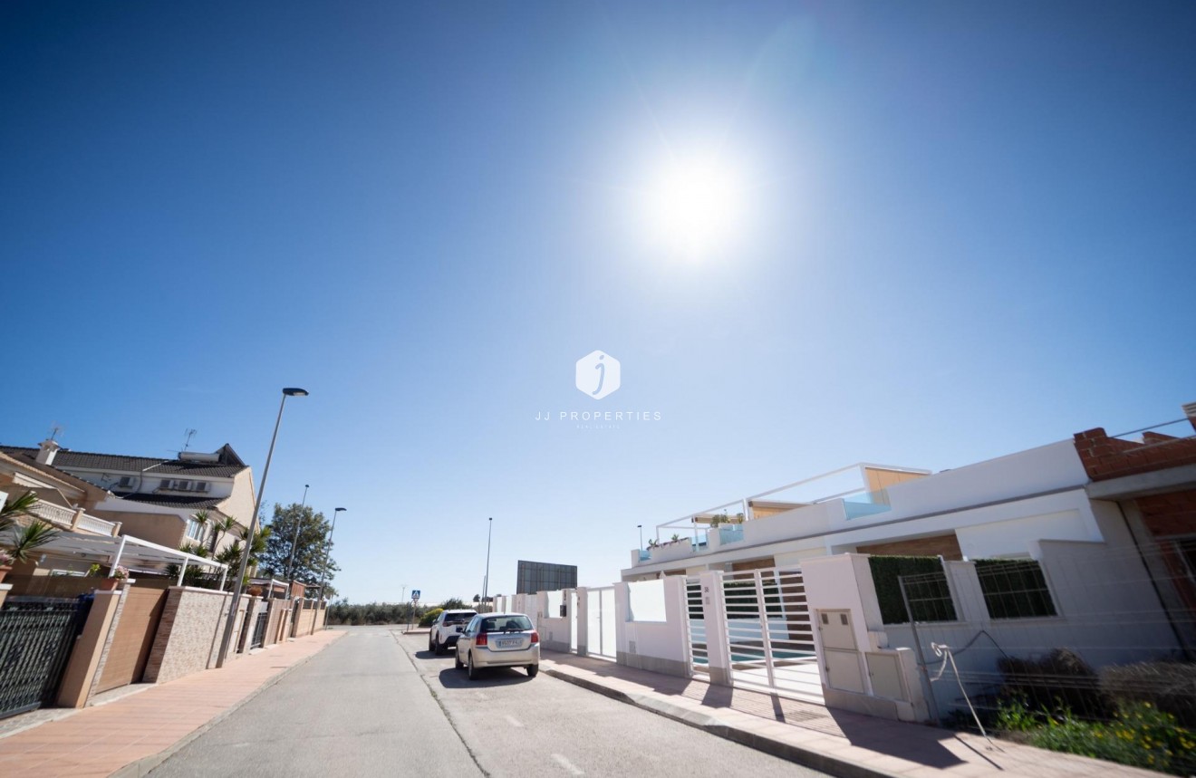 Neue Gebäude - Chalet -
San Javier - Parque del doce