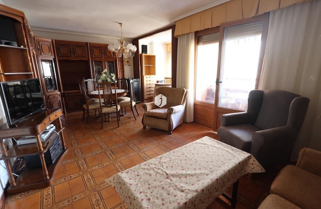 Resale - Apartment / flat -
Torrevieja - Costa Blanca