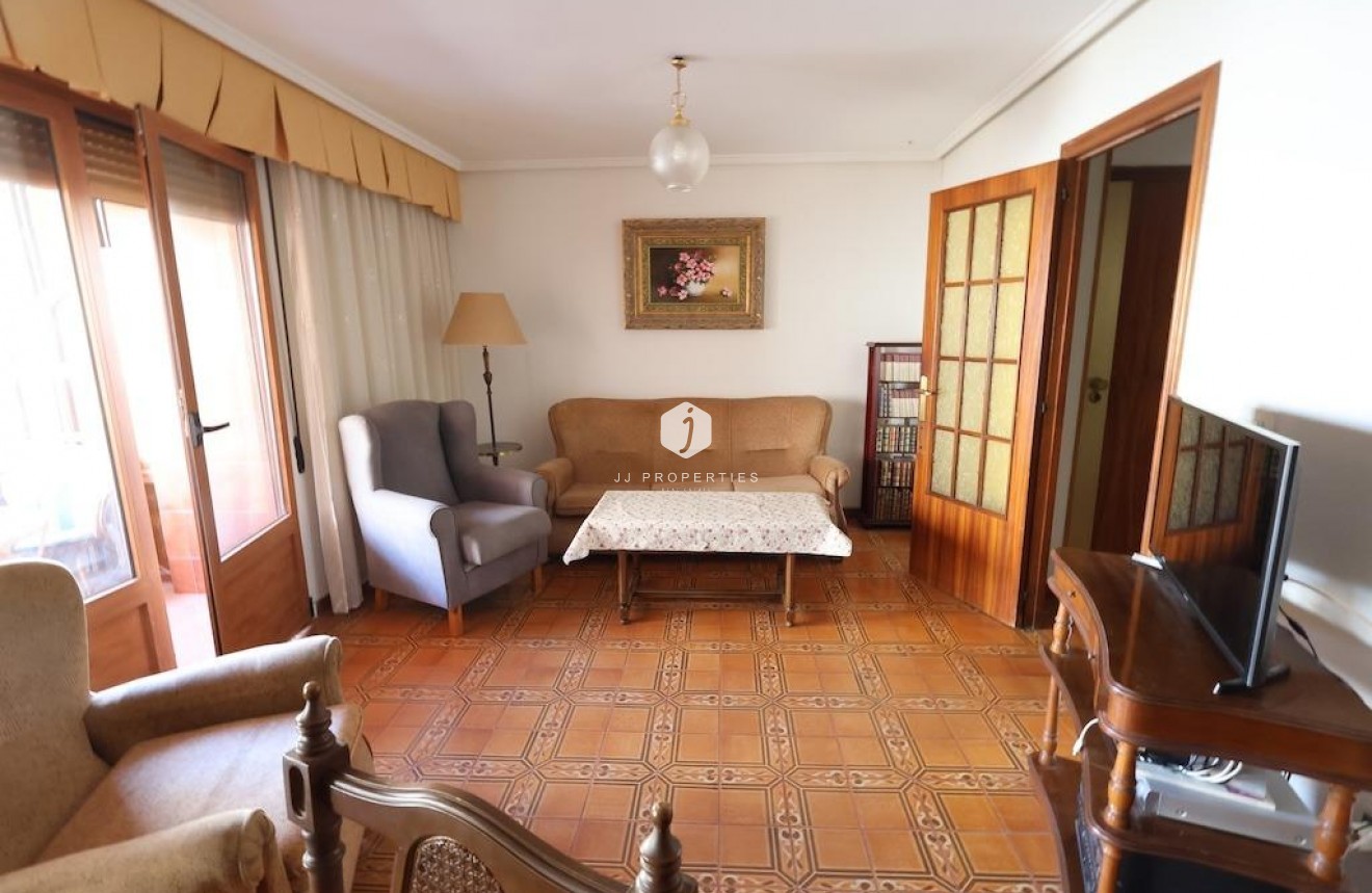 Resale - Apartment / flat -
Torrevieja - Costa Blanca