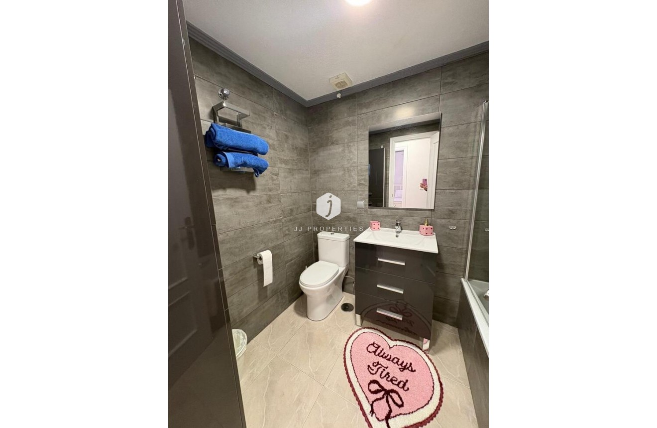 Resale - Penthouse -
Playa Flamenca - Costa Blanca