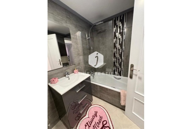 Resale - Penthouse -
Playa Flamenca - Costa Blanca