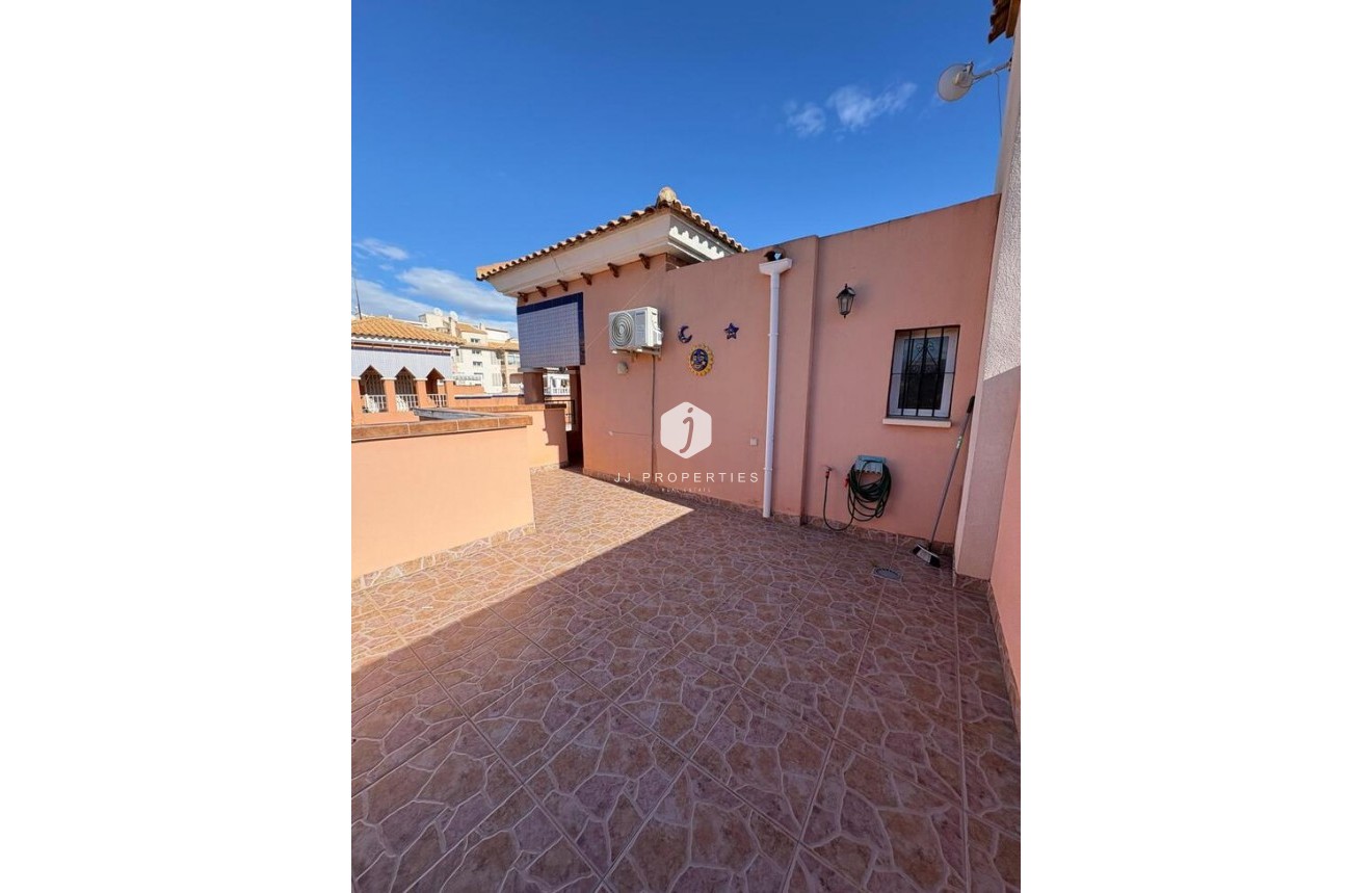 Resale - Penthouse -
Playa Flamenca - Costa Blanca