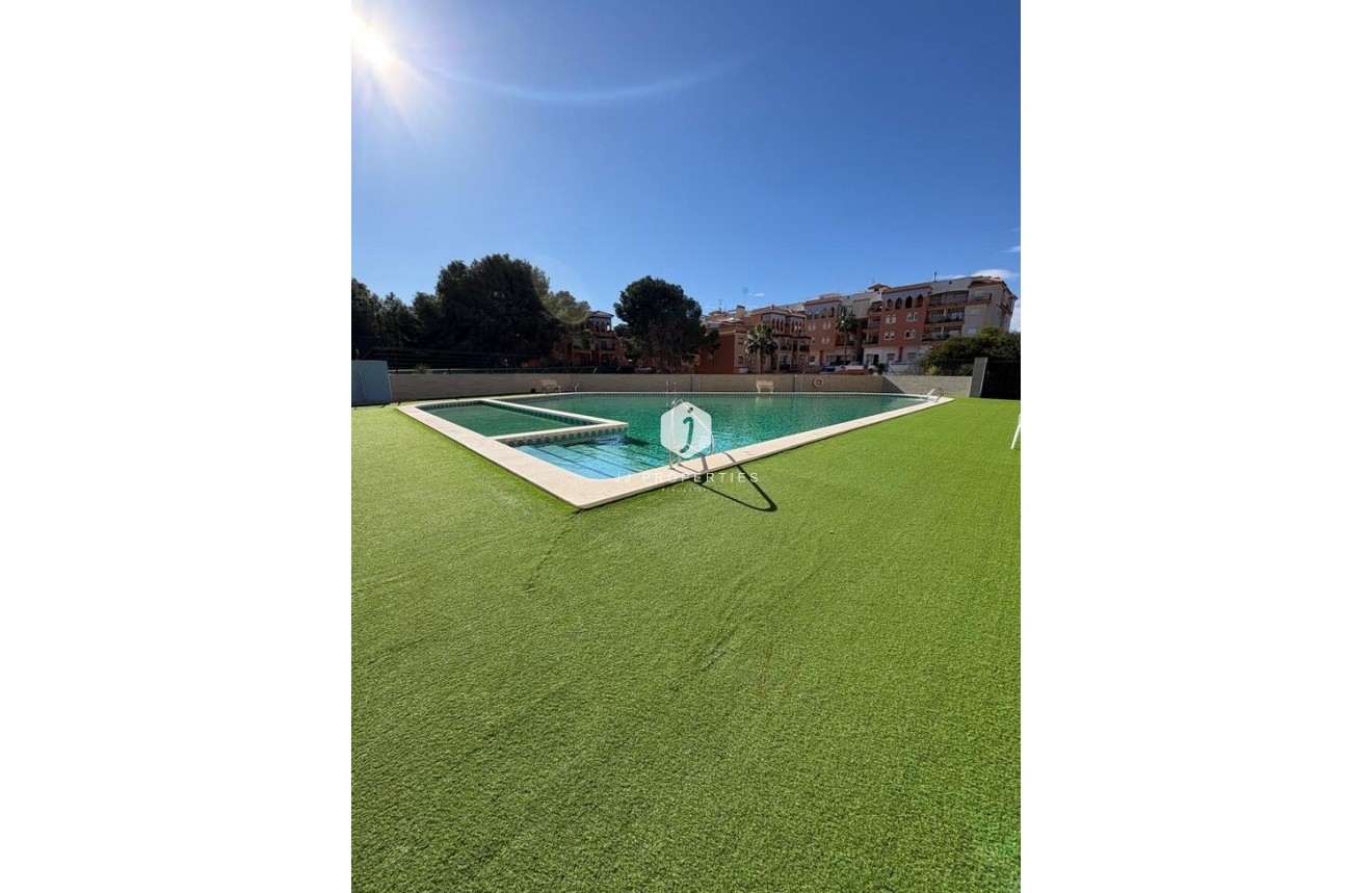 Resale - Penthouse -
Playa Flamenca - Costa Blanca