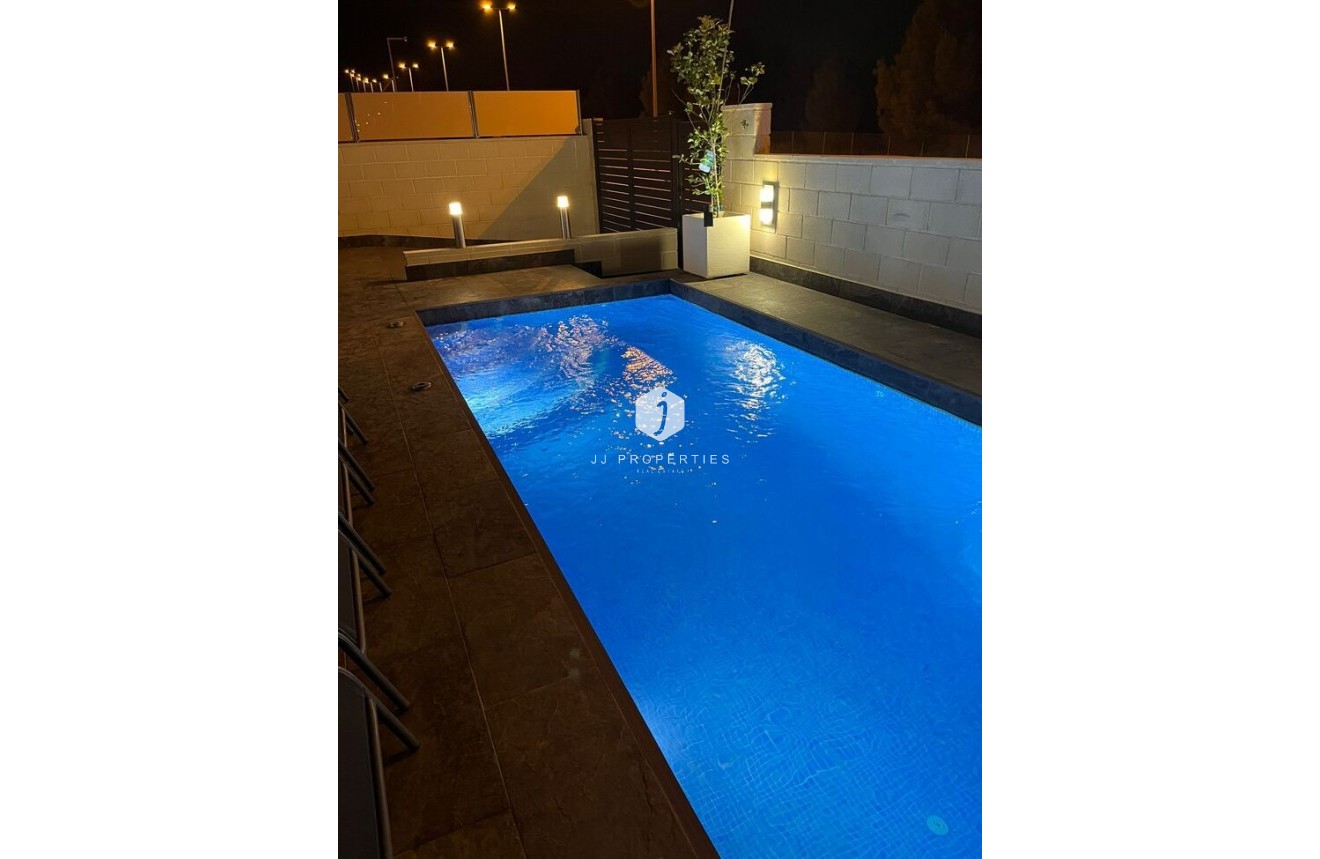 Resale - Villa -
Orihuela Costa - Costa Blanca