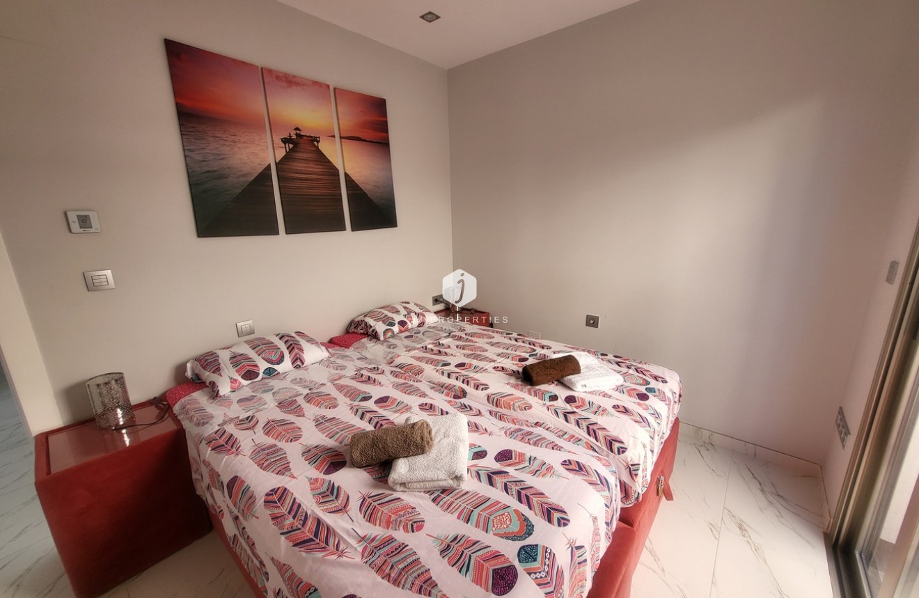 Resale - Villa -
Orihuela Costa - Costa Blanca