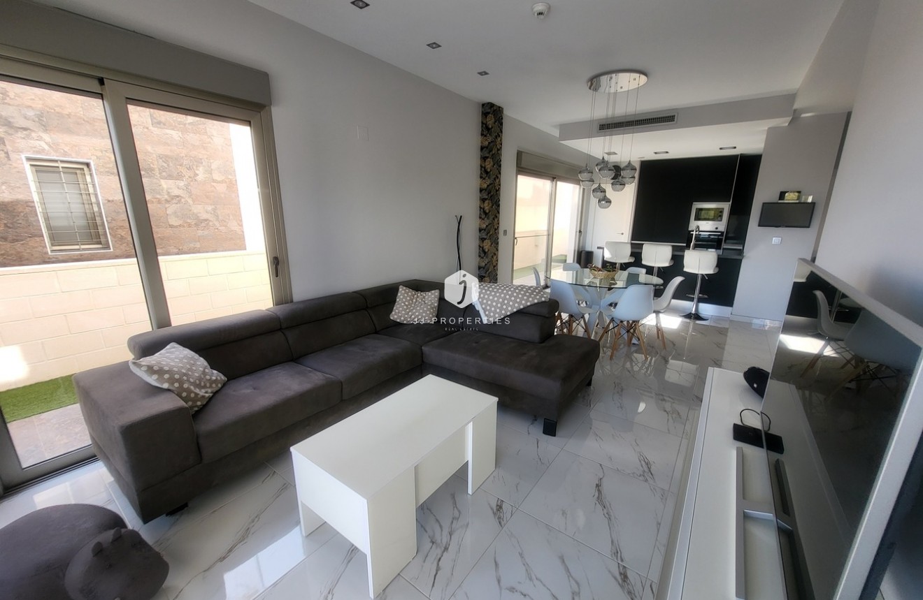 Resale - Villa -
Orihuela Costa - Costa Blanca