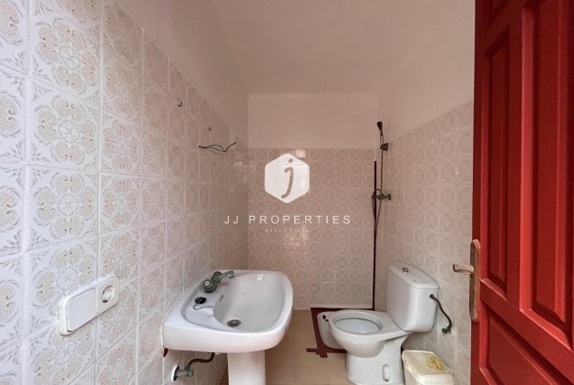 Resale - Villa -
Jacarilla - Inland