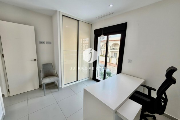 Resale - Villa -
Rojales - Cuidad Quesada