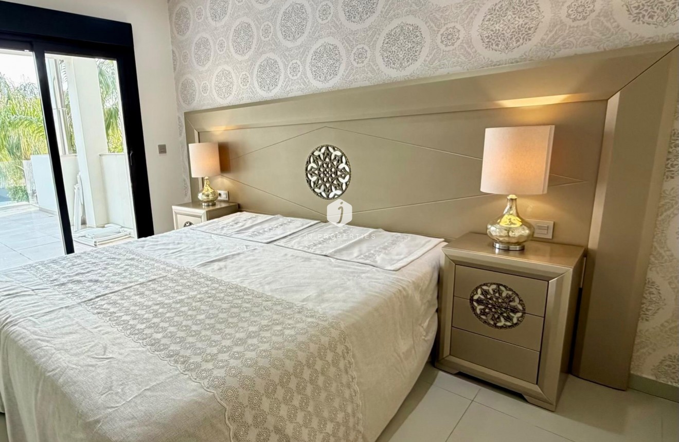 Resale - Villa -
Rojales - Cuidad Quesada