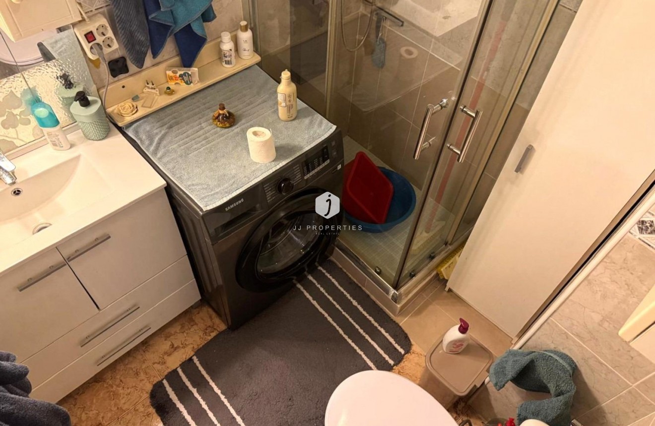 Resale - Apartment / flat -
Torrevieja - Playa del Cura