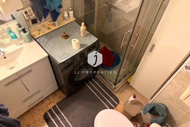 Resale - Apartment / flat -
Torrevieja - Playa del Cura